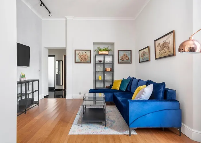 New High-End 2Br Apartment With Parking