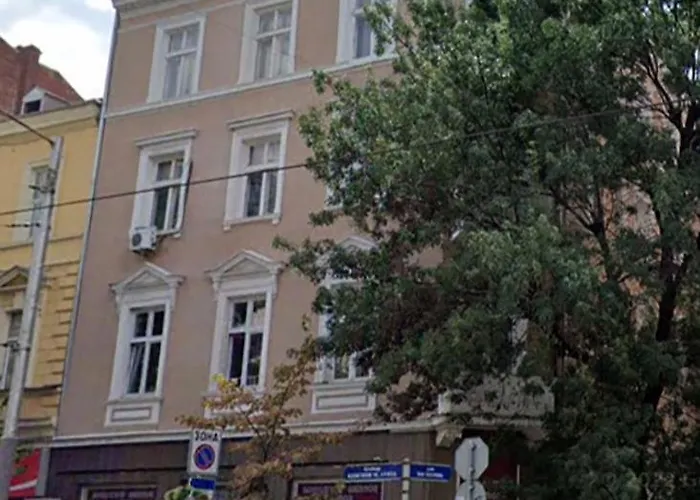 New High-End 2Br Apartment With Parking