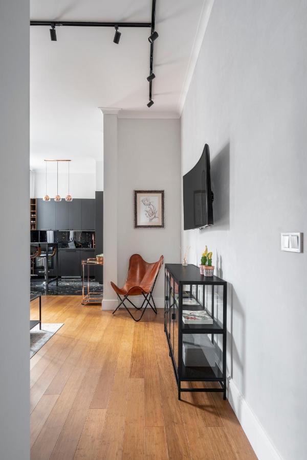 New High-end 2br With Parking * Sofya